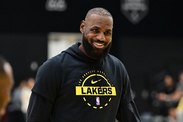 LeBron James entrena una vez más con el equipo de la G League. img 249509