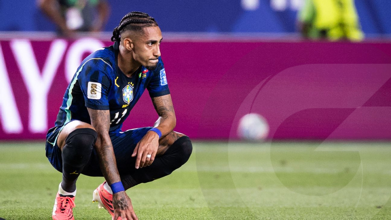 Barcelona's Flick confirms Raphinha out until Oct. 20 vs. PSG img 259911